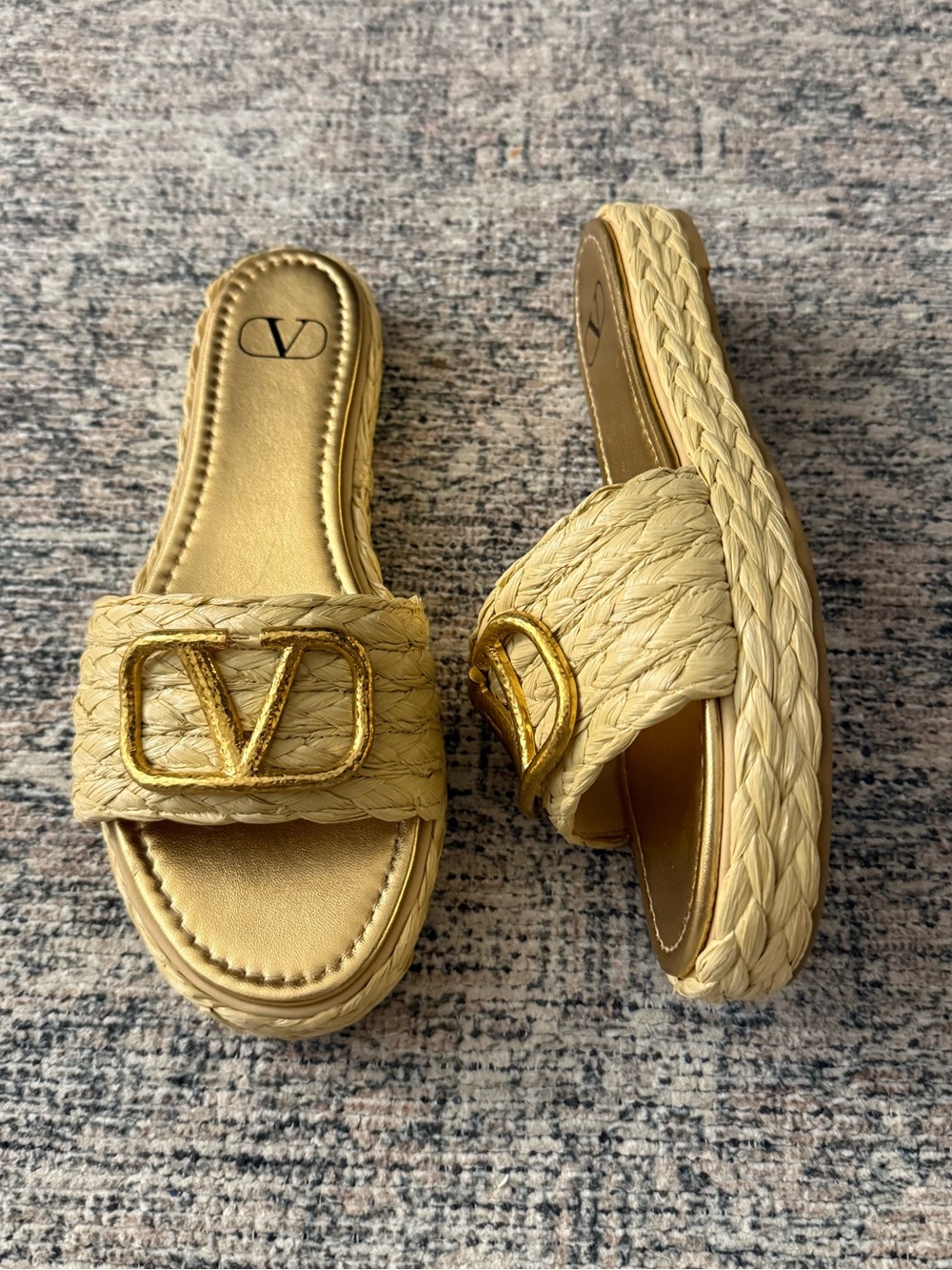 Valentino Garavani Size 39 Braided Espadrille Sandals